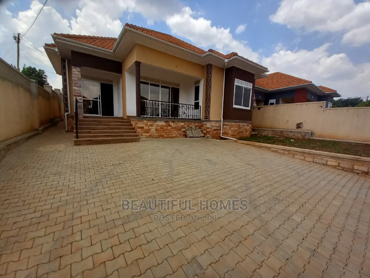 Furnished 4bdrm House in Kira Mamerito for Sale