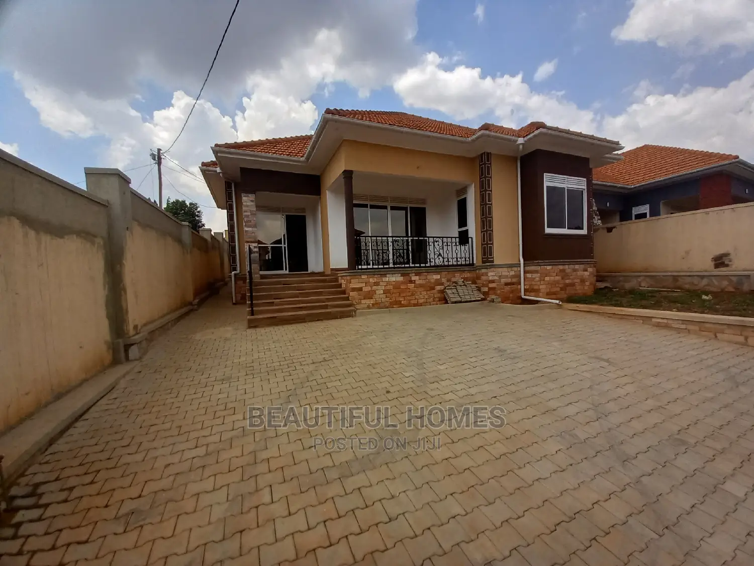 Furnished 4bdrm Bungalow in Gated Estate, Kira for Sale