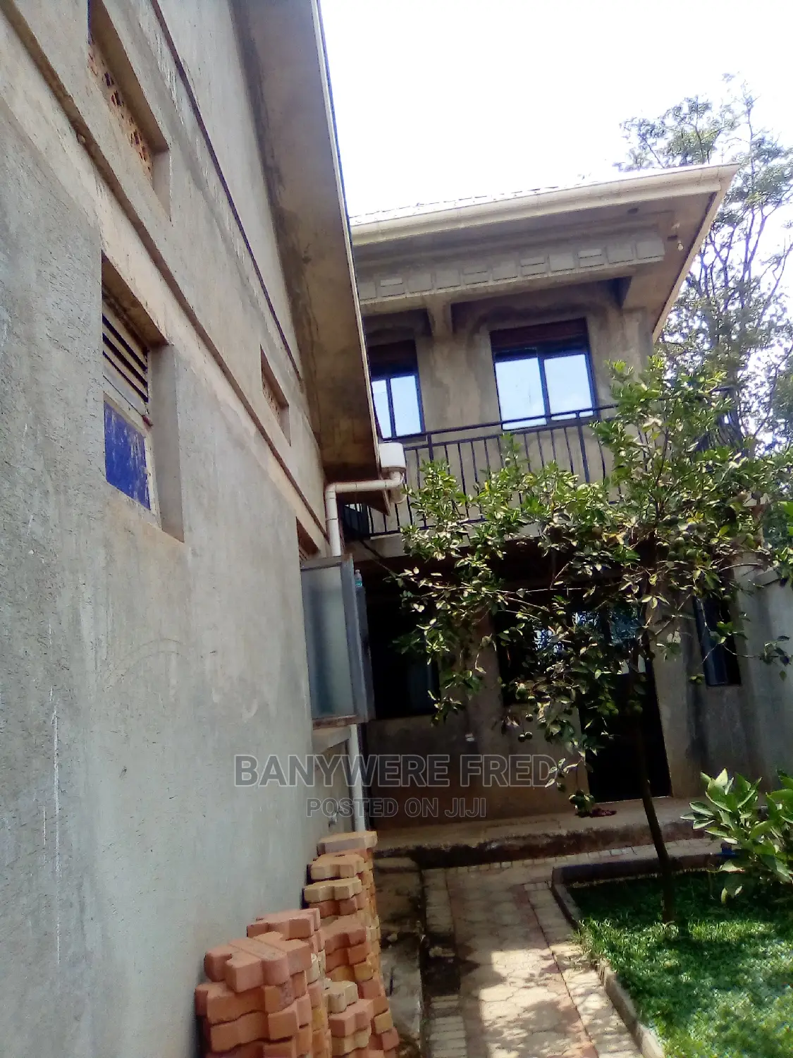 Furnished 1bdrm Apartment in Kira for Rent
