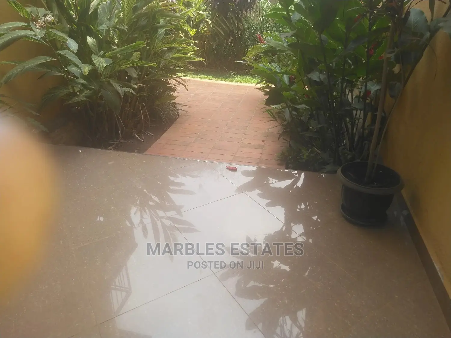 Furnished 3bdrm Apartment in Bugolobi, Central Division for Rent