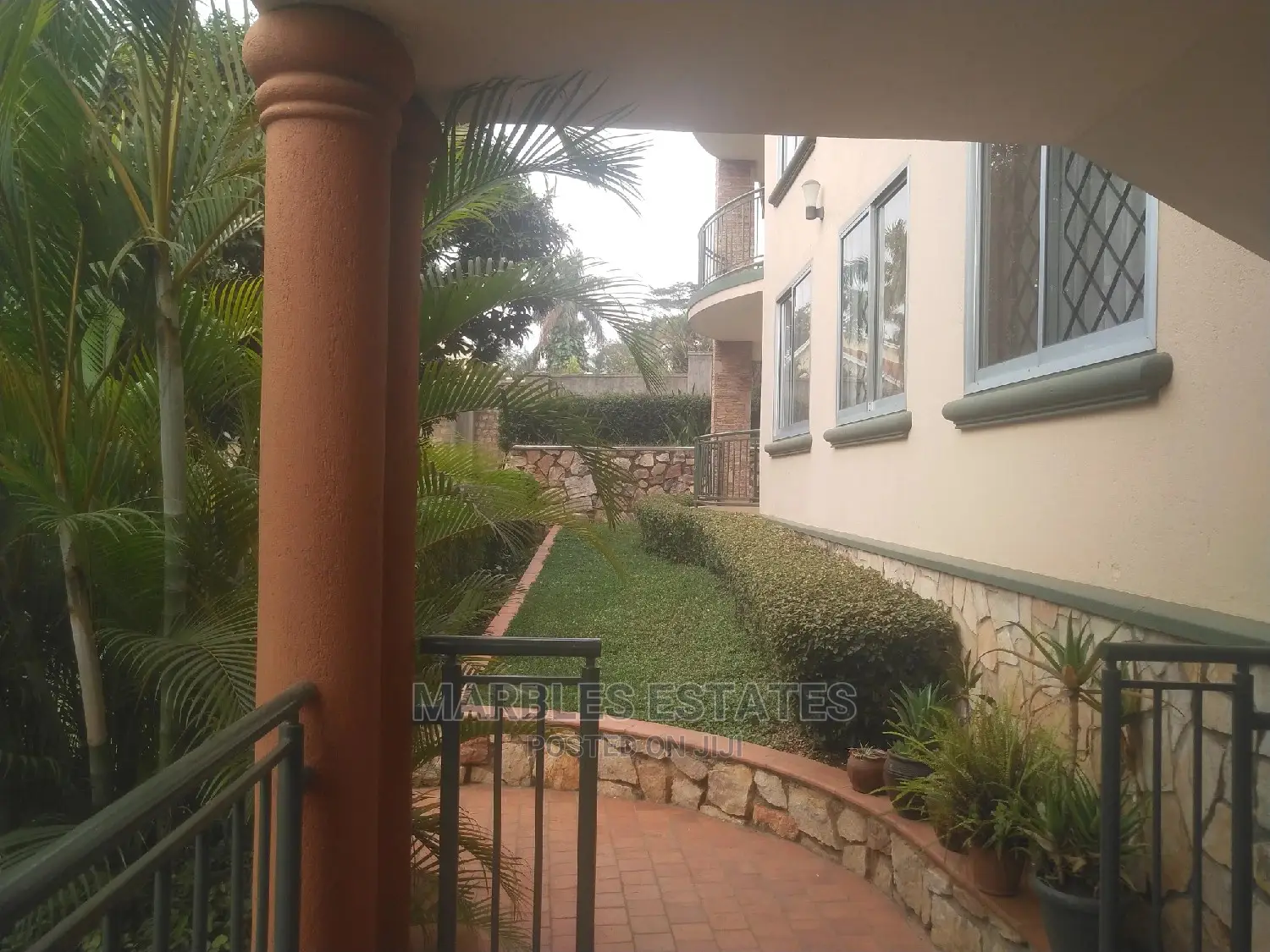 Furnished 3bdrm Apartment in Bugolobi, Central Division for Rent
