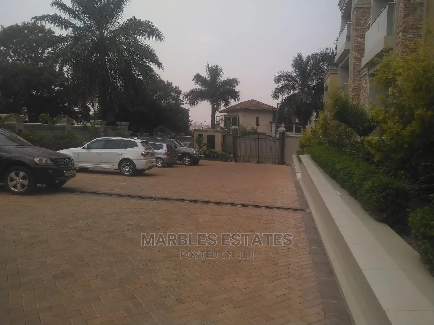 Furnished 3bdrm Apartment in Bugolobi, Central Division for Rent