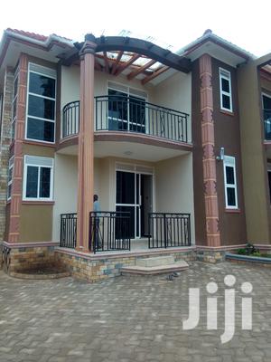 Kira Sparkling House on Market
