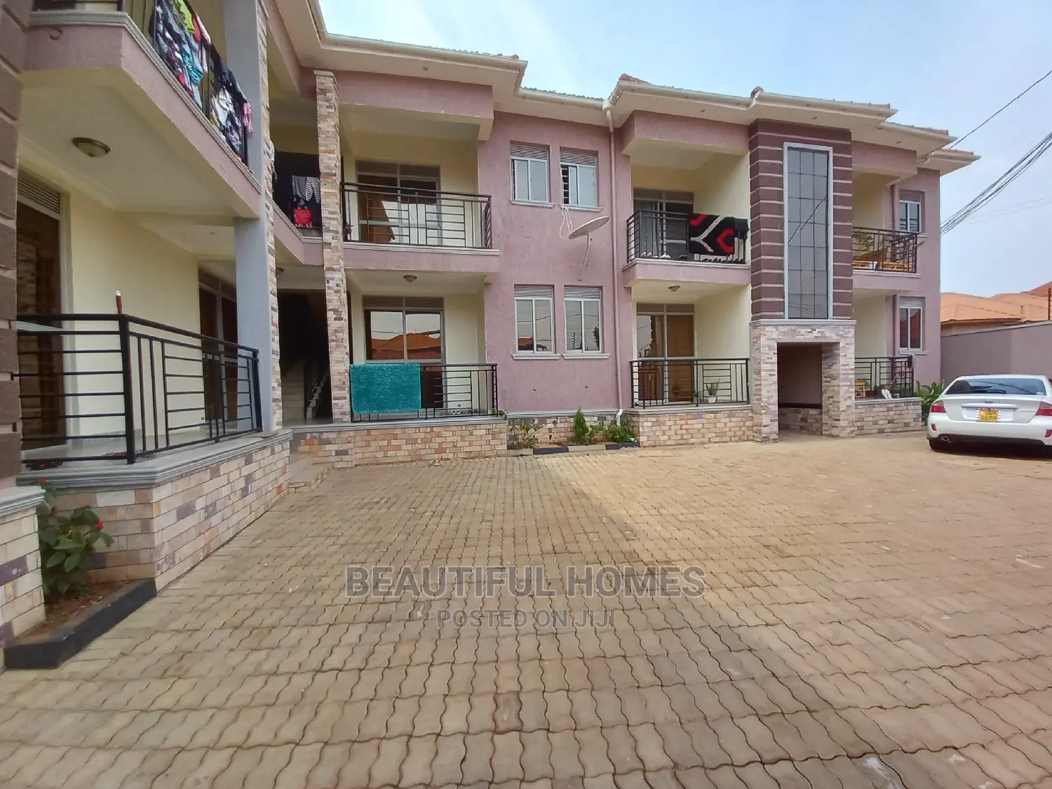 Furnished 2bdrm Apartment in Kira Tarmack, Central Division for Sale