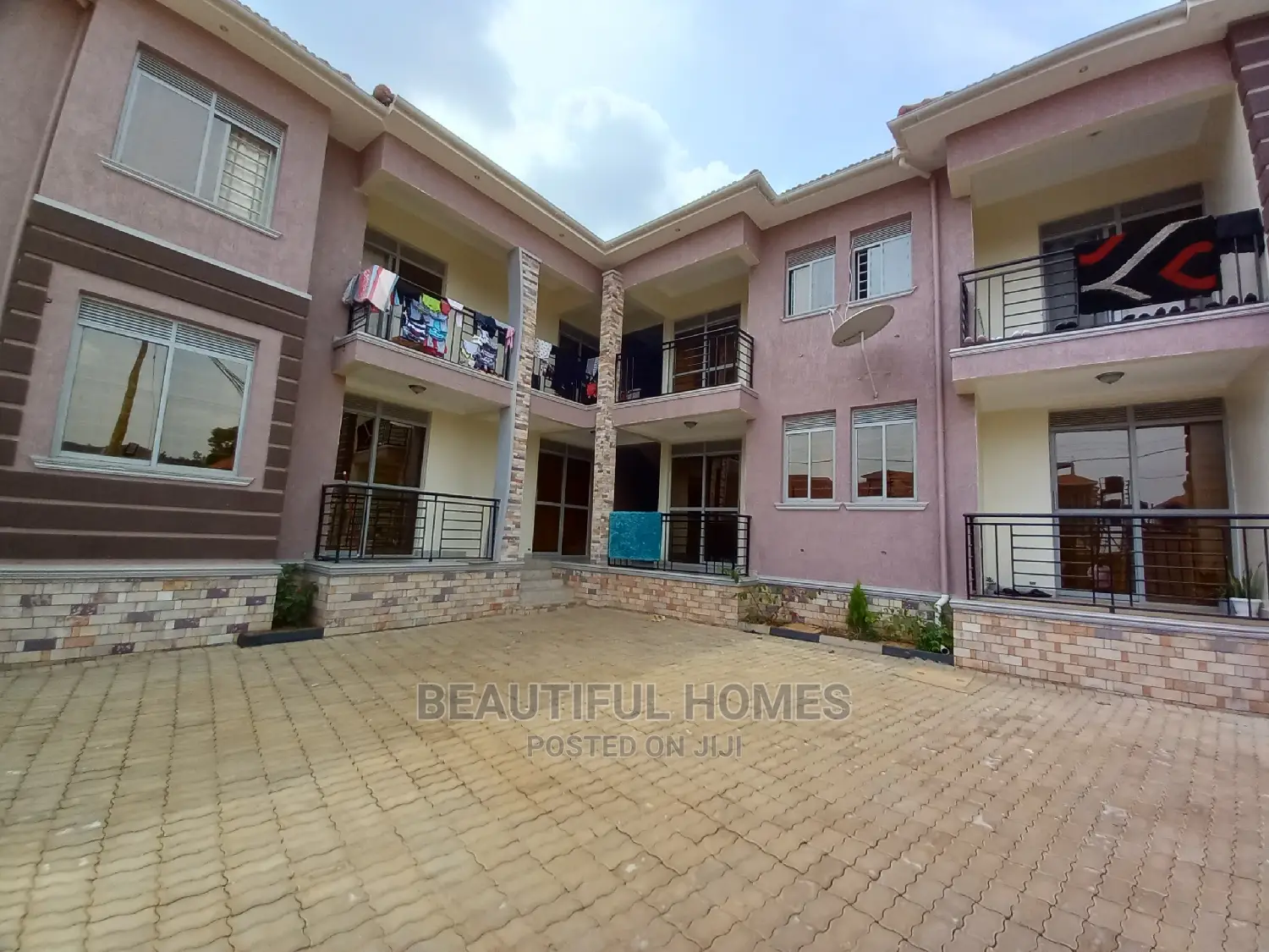 Furnished 2bdrm Apartment in Kira Tarmack, Central Division for Sale