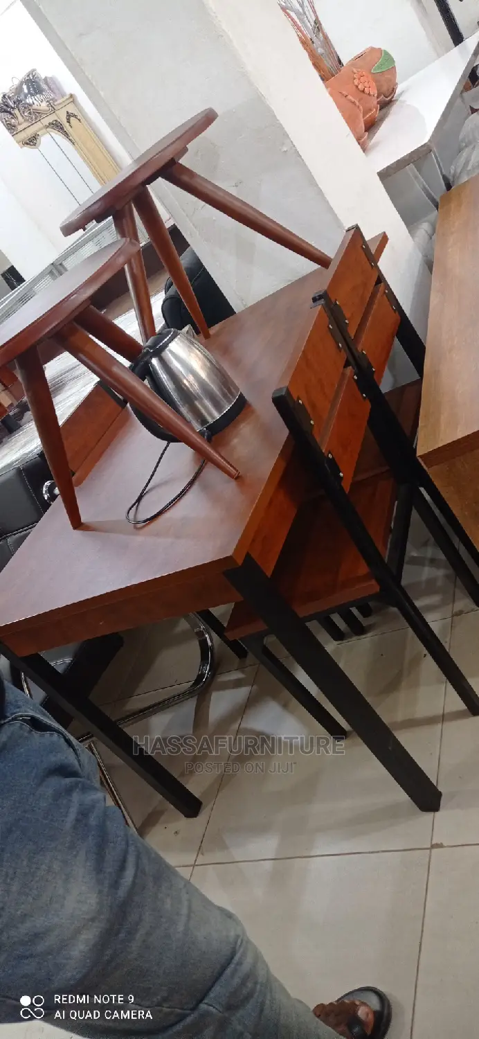4seaters Wooden Dining Table