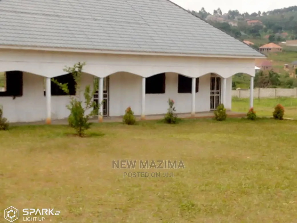 Brand New Built School on Quicksale in Heart of Nsangi Town