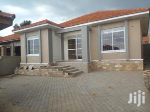 Kira First Class Neighbourhood House on Sell