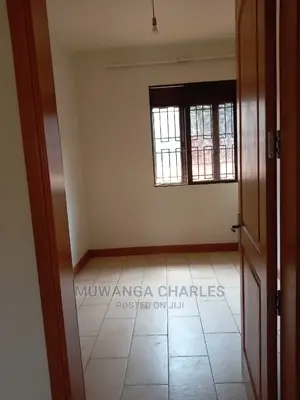 5bdrm Townhouse/Terrace in Fs Properties Ltd, Central Division