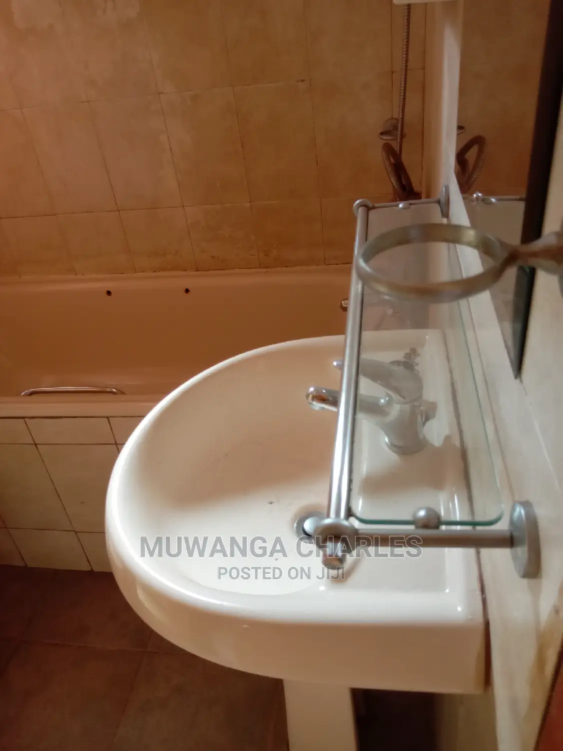 5bdrm Townhouse/Terrace in Fs Properties Ltd, Central Division