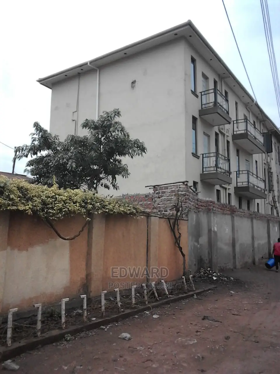Kamwokya 3 Rooms Apartment for Rent