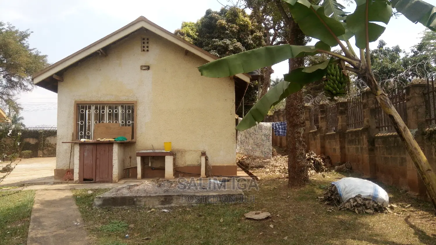 5bdrm Bungalow in Kololo Property, Central Division for Rent