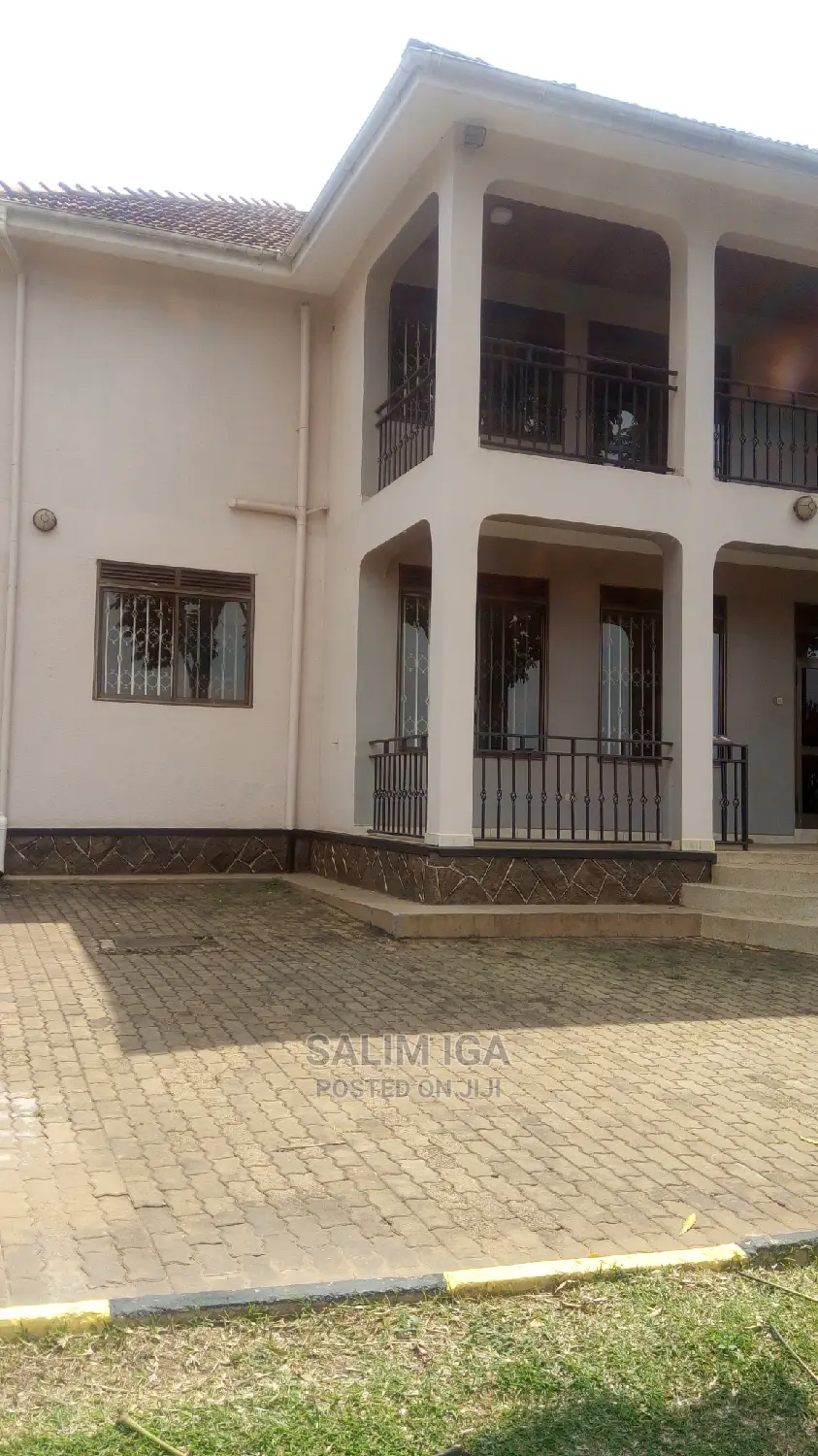 5bdrm Duplex in Kololo Property, Central Division for Rent