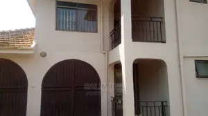 5bdrm Duplex in Kololo Property, Central Division for Rent