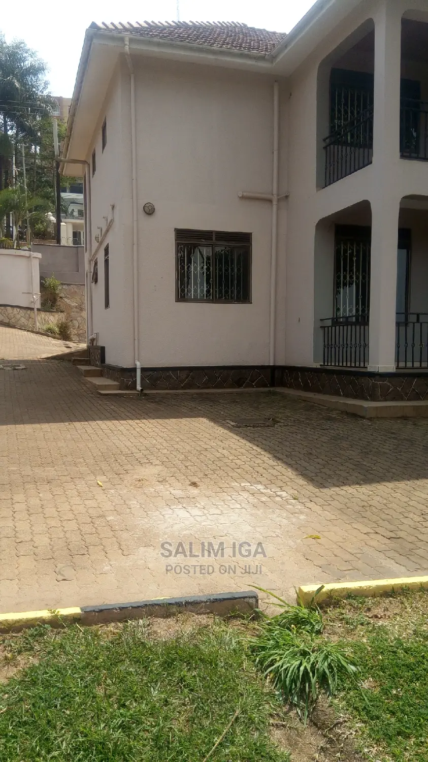 5bdrm Duplex in Kololo Property, Central Division for Rent