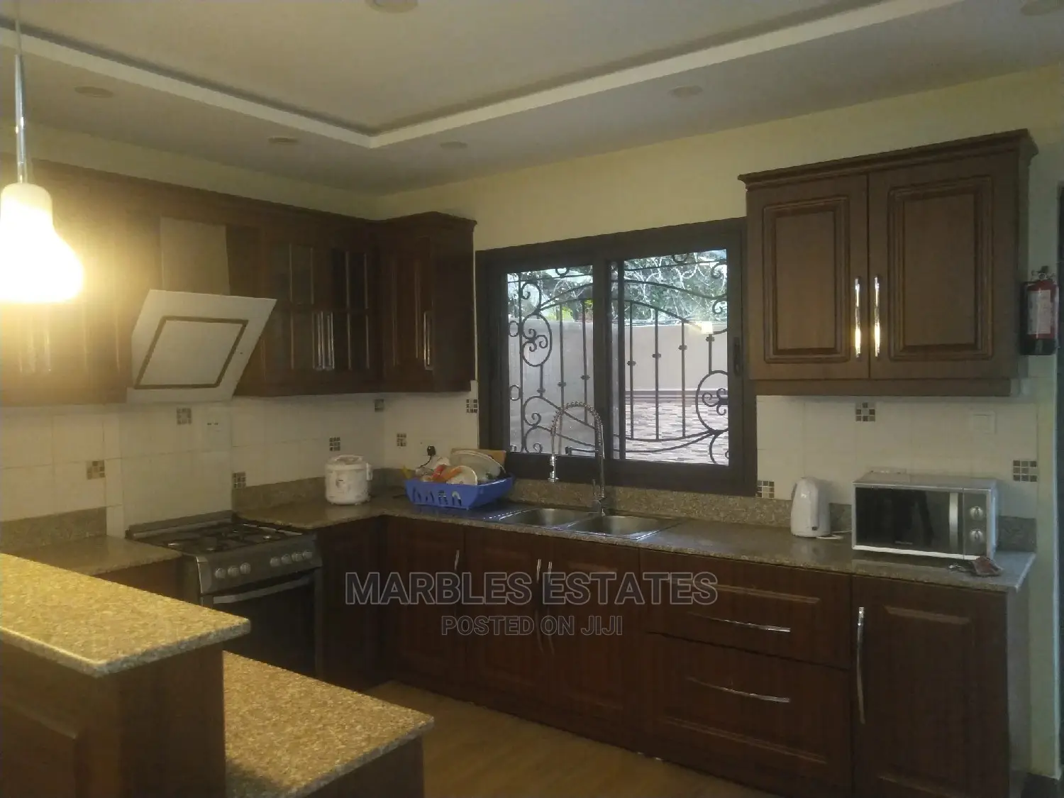 Furnished 4bdrm Townhouse/Terrace in Naguru, Central Division for Rent