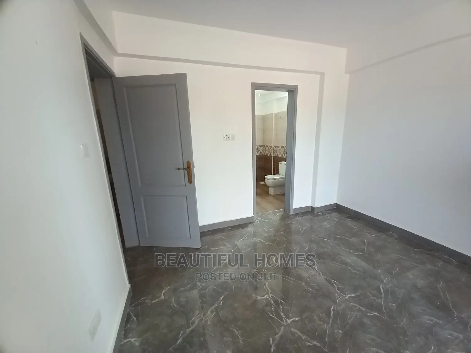Furnished 2bdrm Condo in Bukoto, Central Division for Sale
