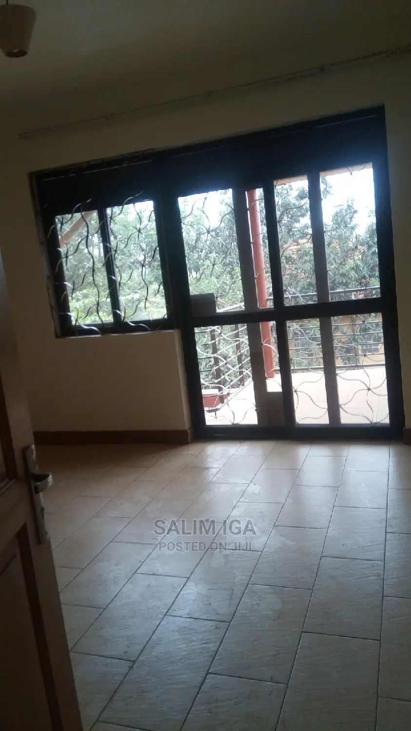 5bdrm Townhouse/Terrace in Kololo Property, Central Division for Rent