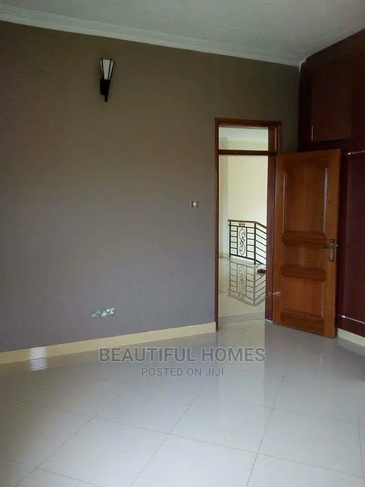 Furnished 1bdrm Condo in Najjera, Central Division for Sale