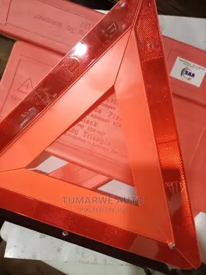 Triangle Reflectors