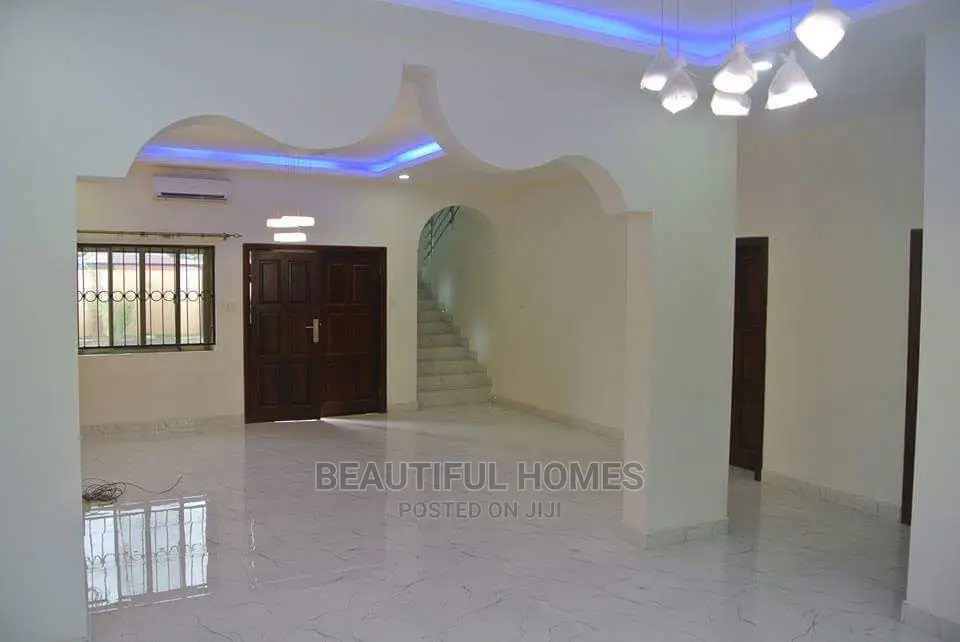 Furnished 5bdrm House in Kira Rich for Sale