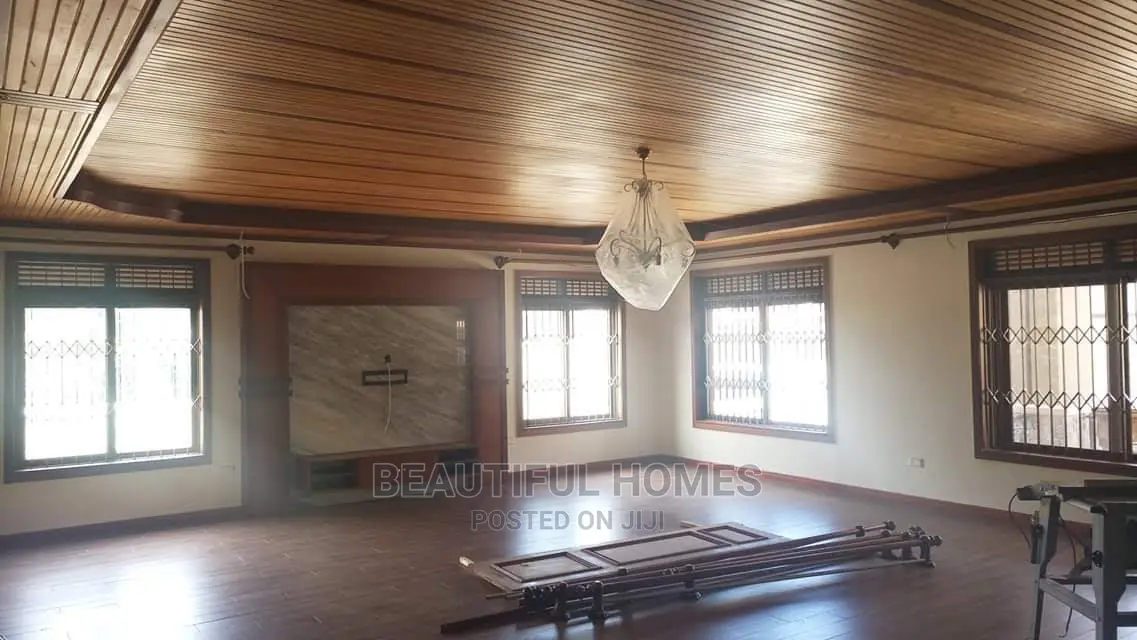 Furnished 6bdrm Mansion in Muyenga Upper, Makindye for Sale