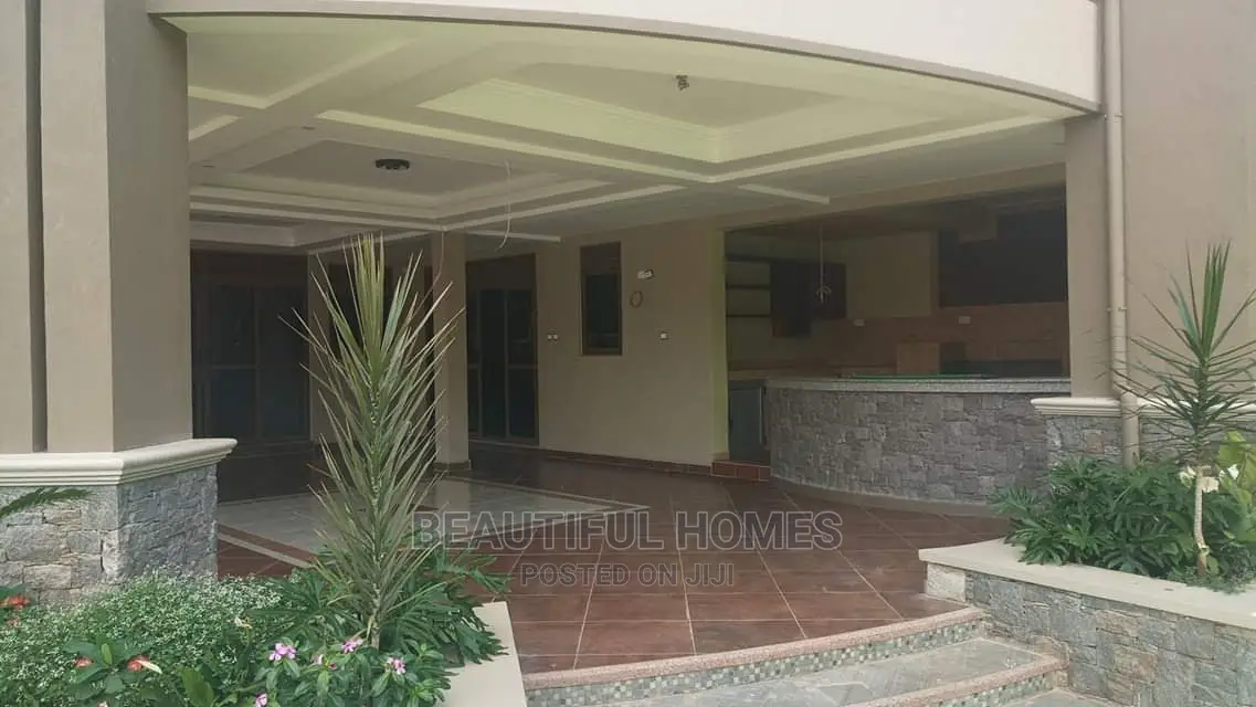 Furnished 6bdrm Mansion in Muyenga Upper, Makindye for Sale