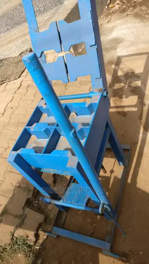 Quadral Pever Machine