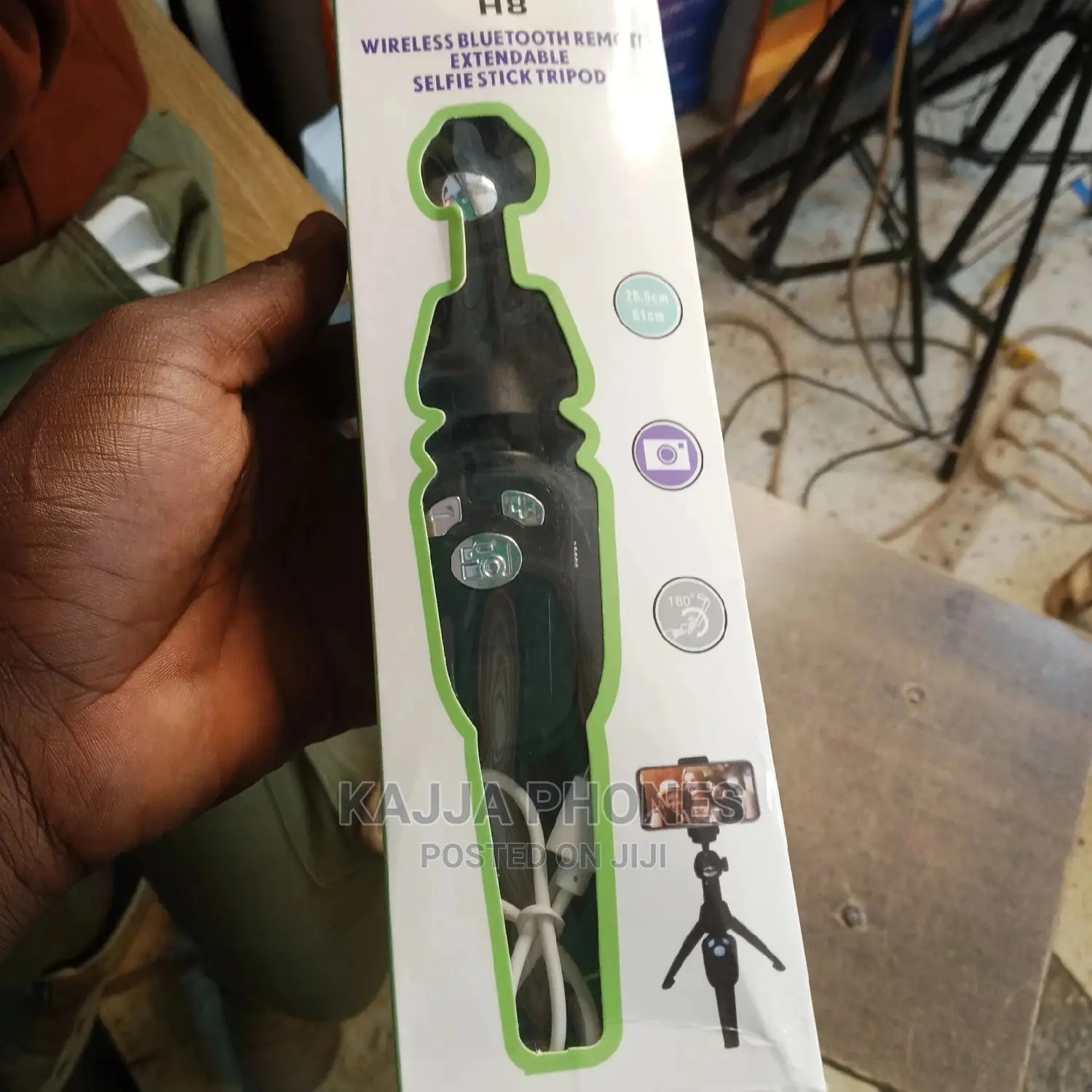 Yunteng H8 Tripod Stand