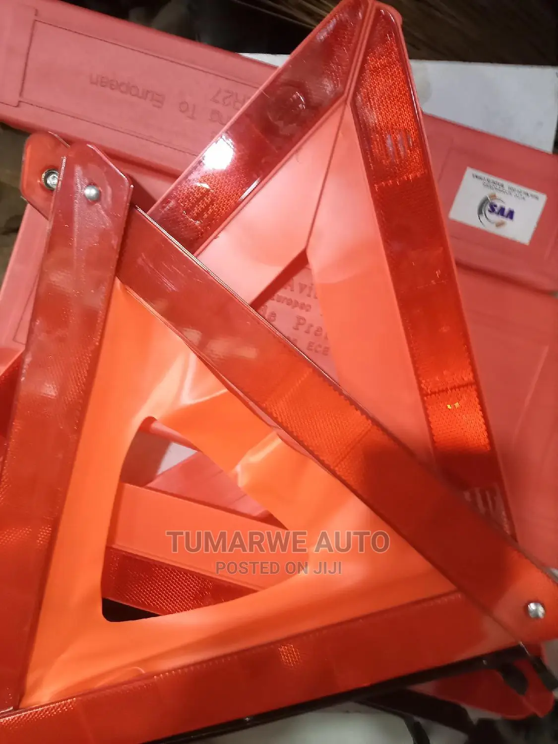 Triangle Reflectors