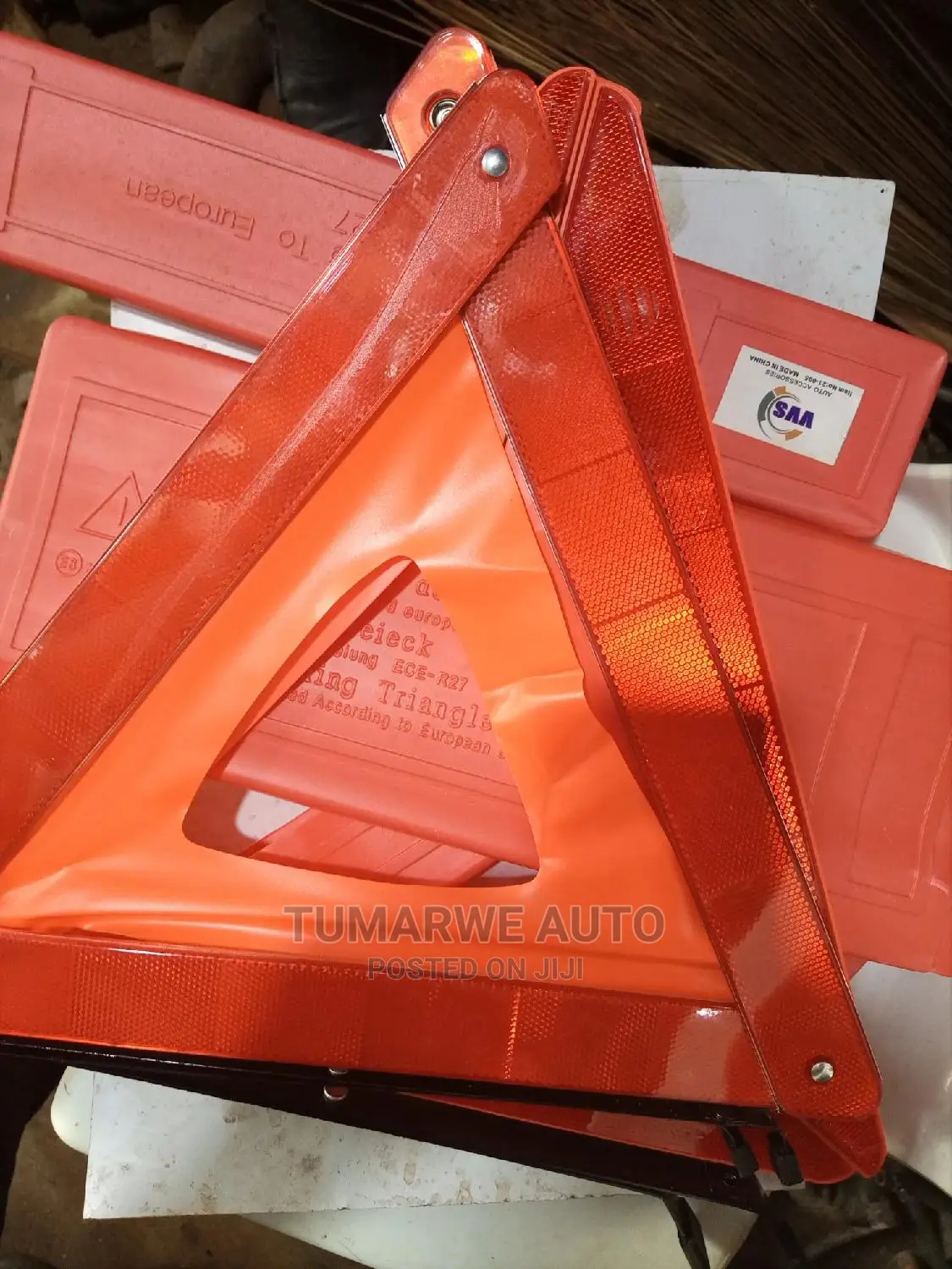 Triangle Reflectors