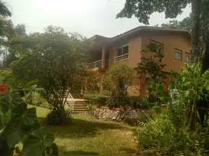 4bdrm Mansion in Mbuya, Central Division for Rent