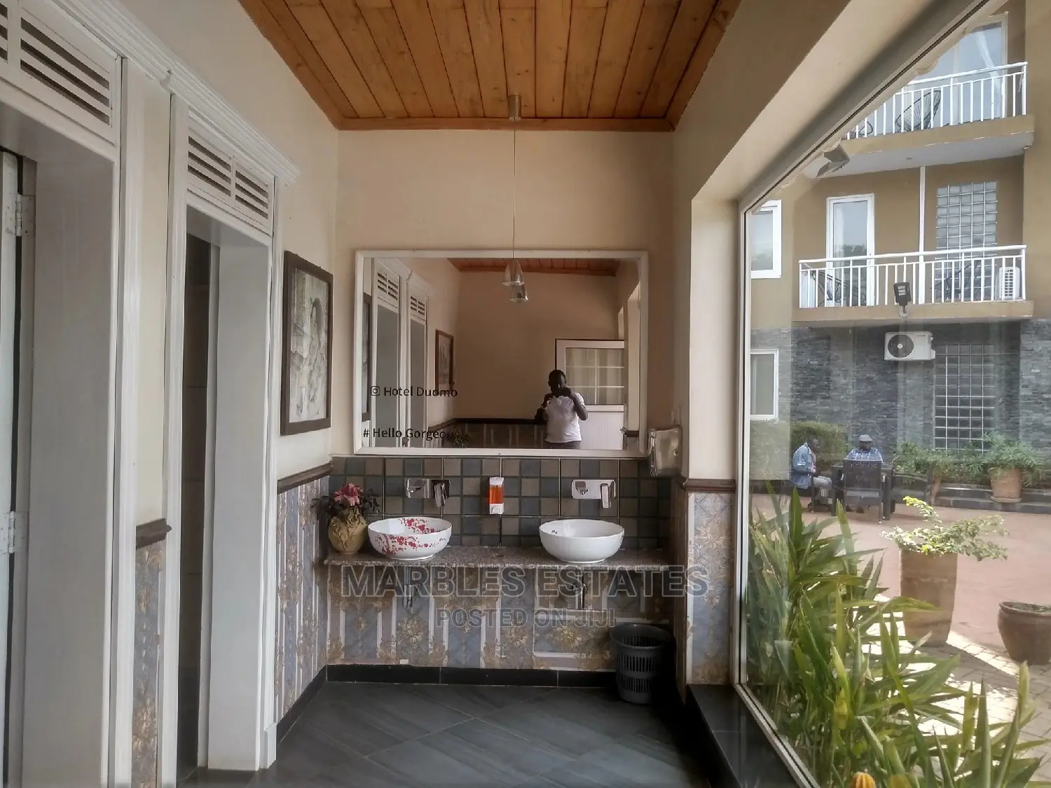 Furnished 3bdrm Apartment in Bugolobi, Central Division for Rent
