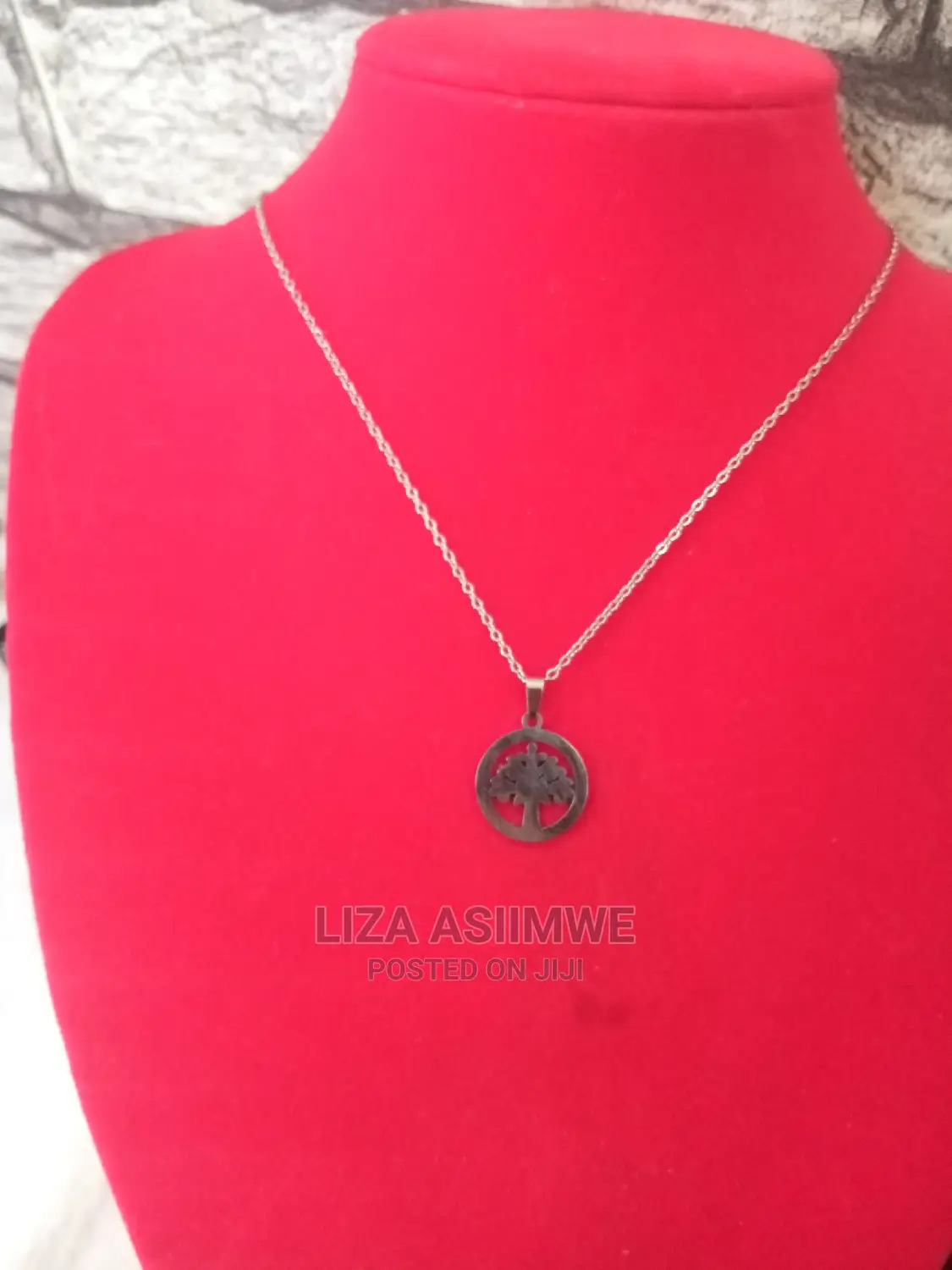 Simple Lady Necklaces Available