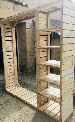 Photo - Pallet Closet