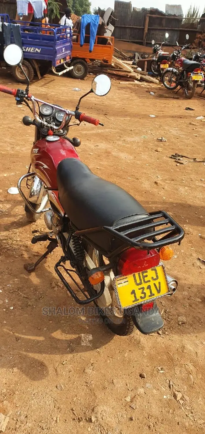 TVS Apache 160 4V 2020 Beige