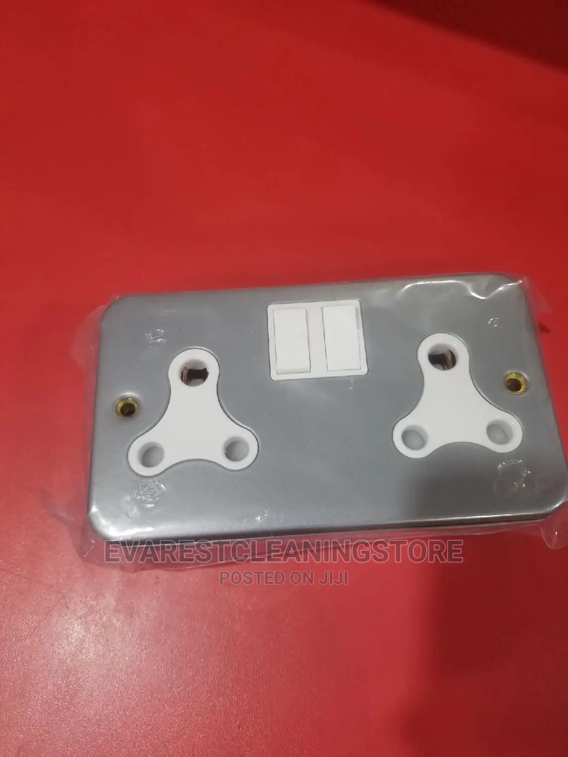 Heavy Duty Industrial Socket Round Uk