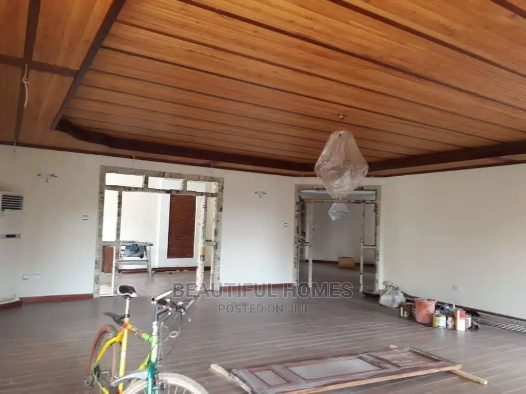 Furnished 6bdrm Mansion in Muyenga Upper, Makindye for Sale