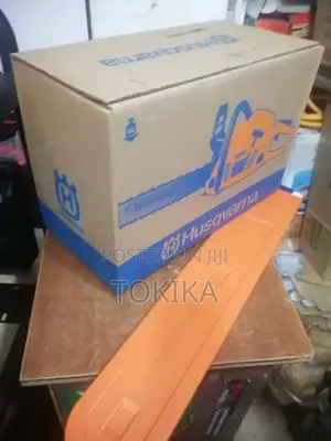 Husqvarna 272 / Power Saw