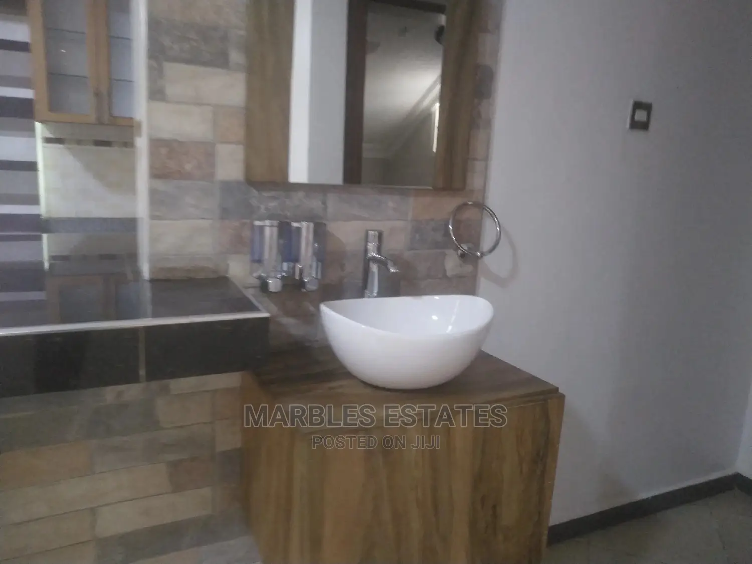 4bdrm House in Muyenga, Central Division for Sale