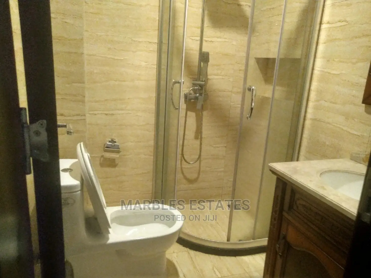Furnished 3bdrm Bedsitter in Kololo, Central Division for Rent