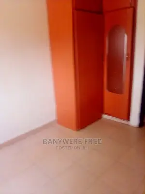 Furnished 4bdrm Bungalow in Kira for Sale