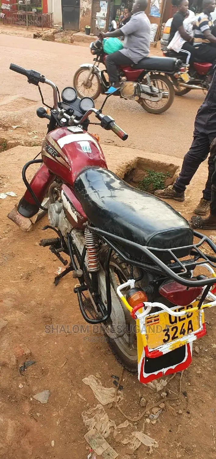 Bajaj Pulsar 150 2020 Red