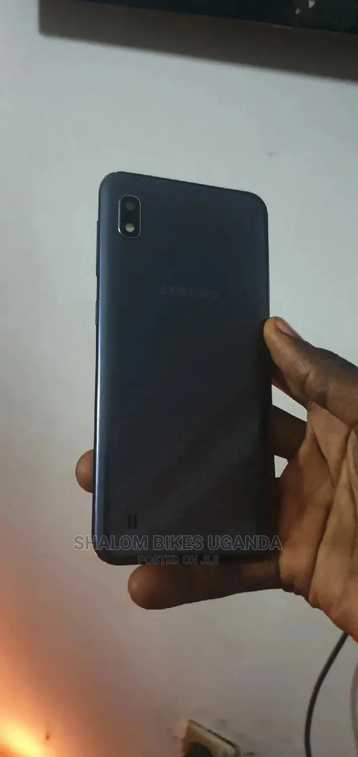 Samsung A10 32 GB Gray