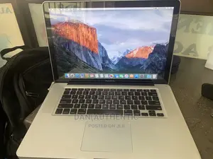 Laptop Apple MacBook 2011 12GB Intel Core I7 HDD 320GB