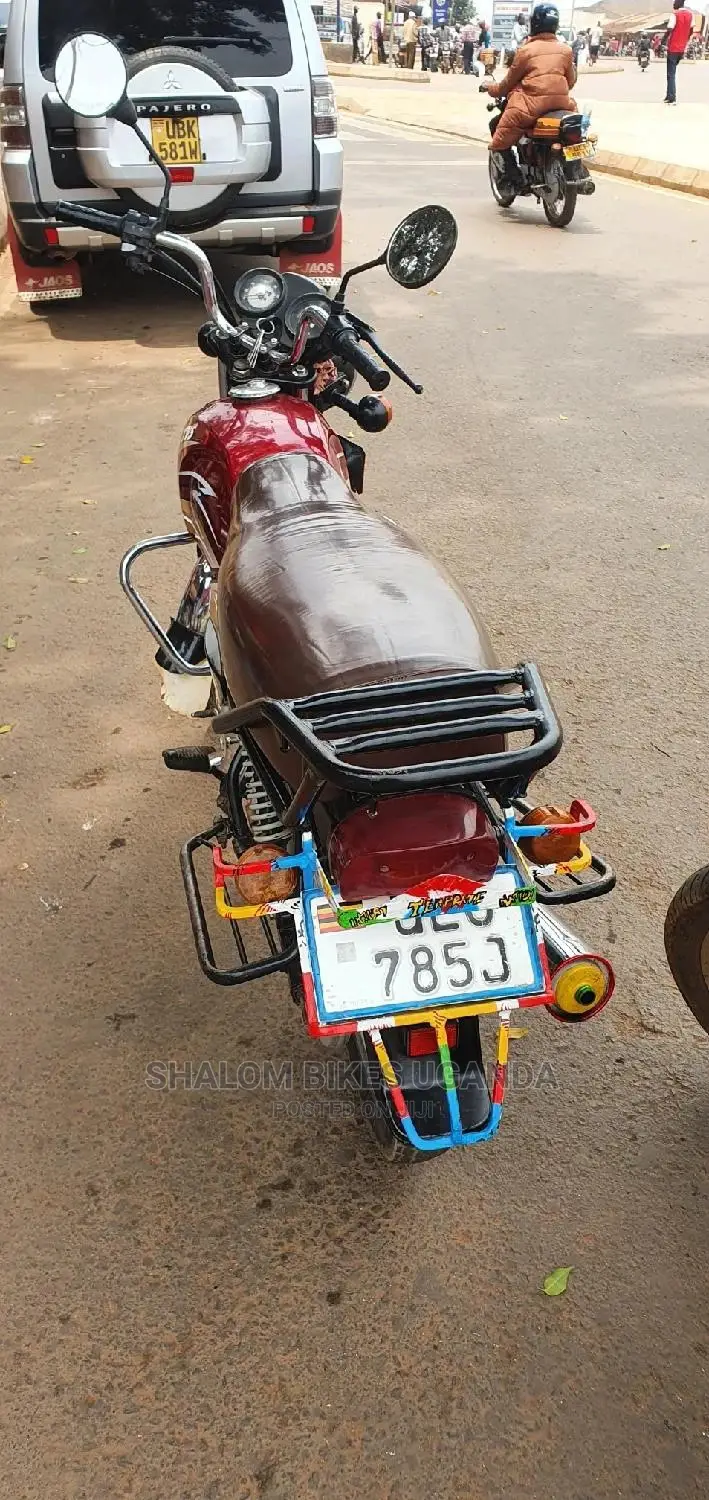 TVS Apache 180 RTR 2020 Brown