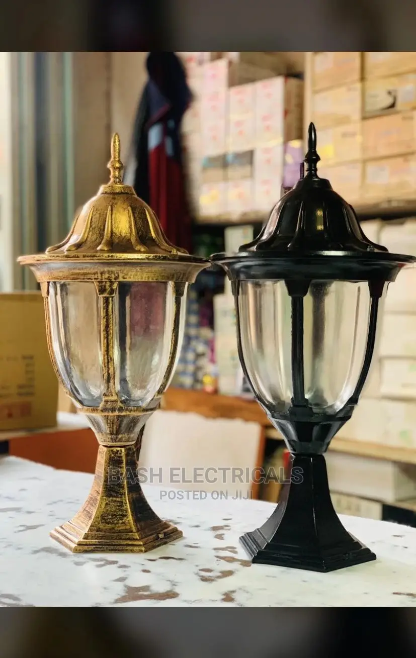 Gate Lights Stand
