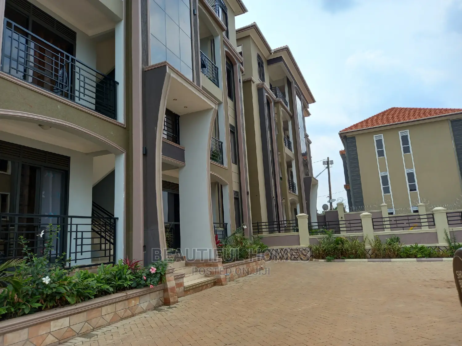 Furnished 2bdrm Apartment in Kisaasi, Central Division for Sale