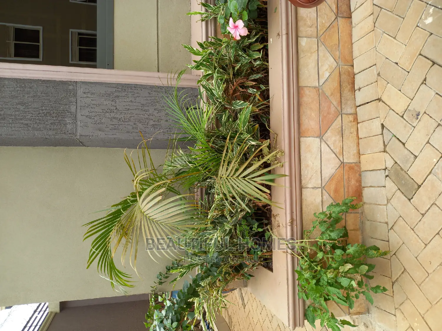 Furnished 2bdrm Apartment in Kisaasi, Central Division for Sale