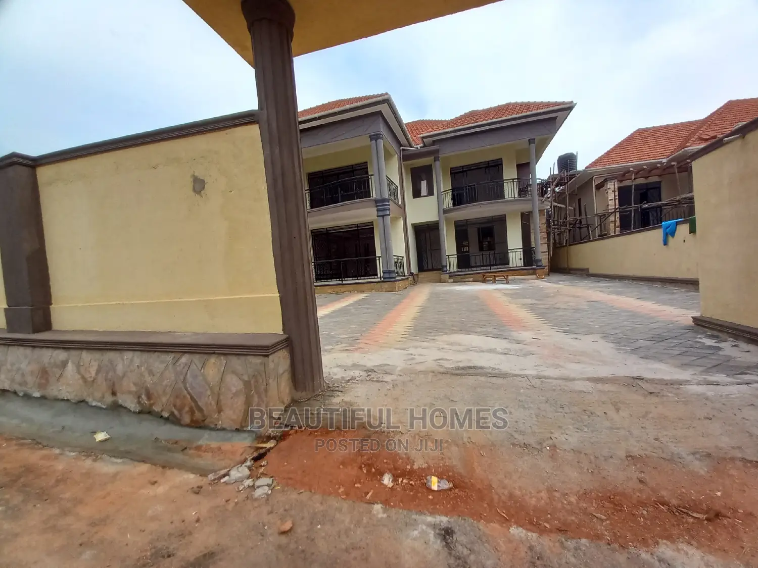 Furnished 6bdrm Mansion in Najjera, Central Division for Sale